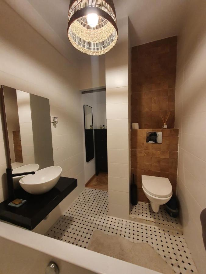 Spacious And Quiet 1Br Apartment In Floreasca Bukarest Kültér fotó